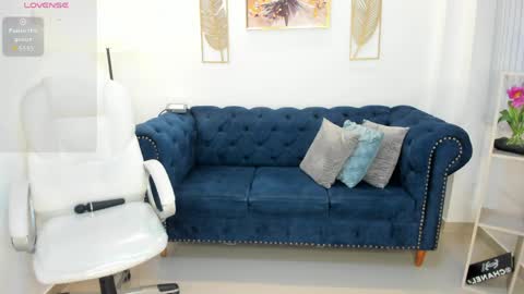 July Adams online show from 21, 4, 2026