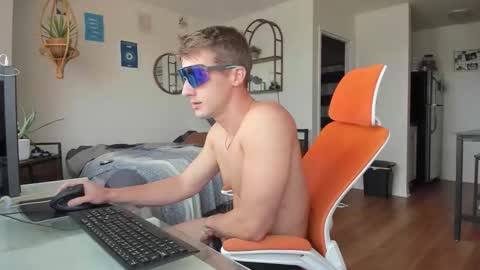 Junior Madison online show from 21, 10, 2025