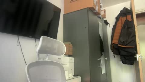 Snapshot of junky345 chatting on 28, 9, 2025 Junky online show from 28, 9, 2025