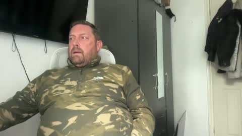 Snapshot of junky345 chatting on 5, 10, 2025 Junky online show from 5, 10, 2025