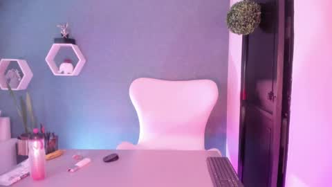 junosomnum online show from 4, 3, 2025