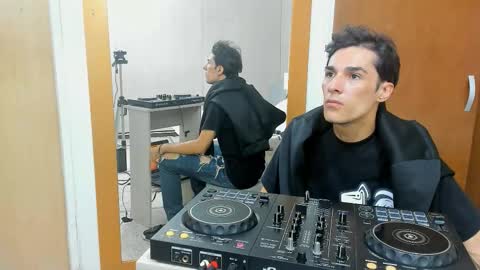 Jupiter online show from 18, 11, 2025