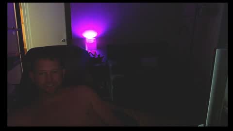 Snapshot of jusbeaz8722 chatting on 8, 1, 2025 JustnSide Unexxst online show from 8, 1, 2025