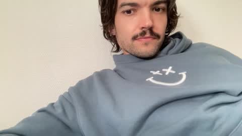 just_a_guy_with_a_big_cock online show from 5, 3, 2026