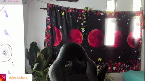 Snapshot of just_katiex chatting on 13, 1, 2025 Sofia online show from 13, 1, 2025