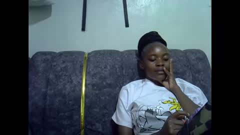 Snapshot of just_nuru chatting on 4, 10, 2025 just_nuru online show from 4, 10, 2025