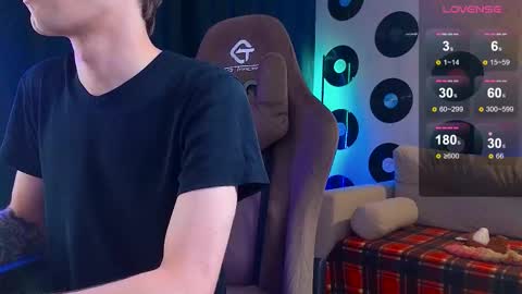 Samuel online show from 17, 10, 2025