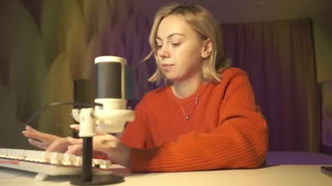 Snapshot of justbarbie chatting on 20, 2, 2025 Alexa online show from 20, 2, 2025