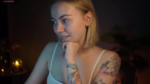 Snapshot of justbarbie chatting on 27, 2, 2025 Alexa online show from 27, 2, 2025