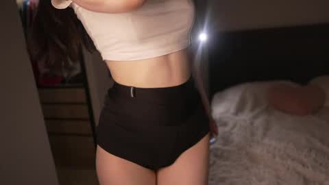 Snapshot of justbarbie_new_ chatting on 29, 5, 2026 Katarina online show from 29, 5, 2026