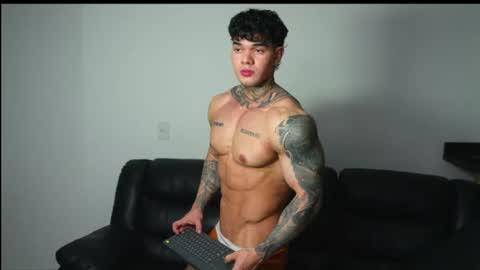 Snapshot of justin_clark1 chatting on 4, 8, 2026 justin clark1 online show from 4, 8, 2026