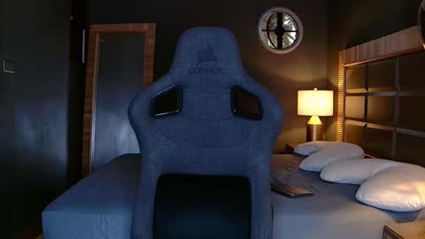 Justin online show from 28, 2, 2025