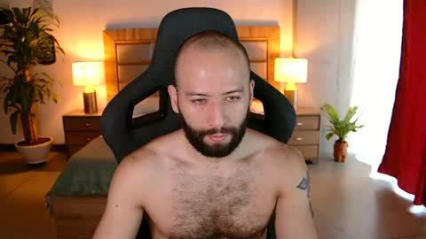 Snapshot of justin_hton chatting on 2, 5, 2026 Justin online show from 2, 5, 2026
