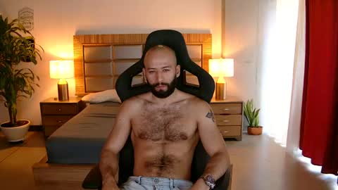 Snapshot of justin_hton chatting on 16, 5, 2026 Justin online show from 16, 5, 2026