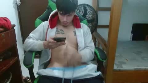 justin_taylor02 online show from 5, 10, 2025