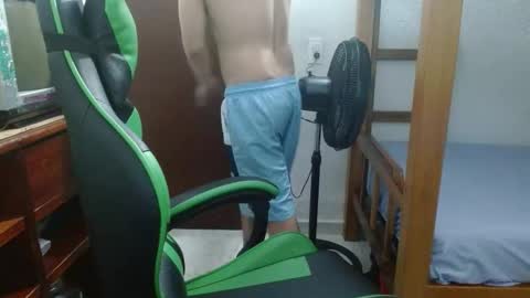 justin_taylor02 online show from 2, 11, 2025