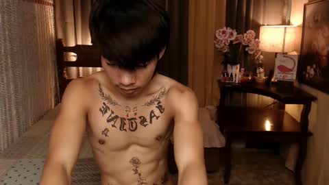 justine_hunk online show from 22, 12, 2024