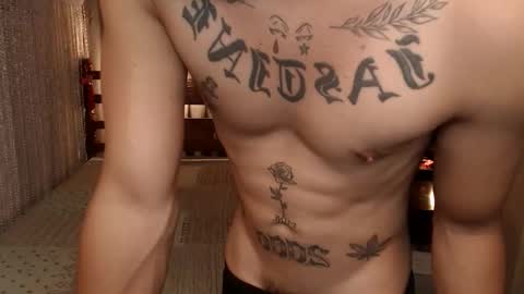 Snapshot of justine_hunk chatting on 7, 6, 2026 justine_hunk online show from 7, 6, 2026