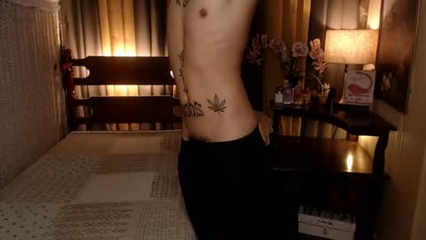Snapshot of justine_hunk chatting on 5, 8, 2026 justine_hunk online show from 5, 8, 2026