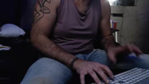 Snapshot of justinmoore1987 chatting on 11, 4, 2026 justinmoore1987 online show from 11, 4, 2026