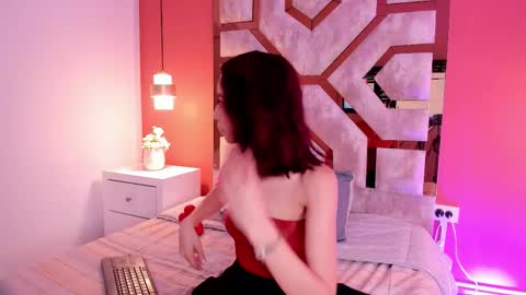 Mia online show from 12, 2, 2026