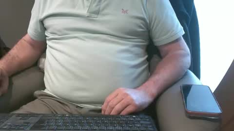 Snapshot of justpleased2behere chatting on 25, 4, 2026 here to Have Fun online show from 25, 4, 2026