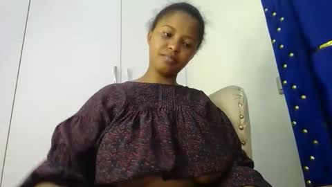 Snapshot of kadime001 chatting on 11, 11, 2025 kadime online show from 11, 11, 2025