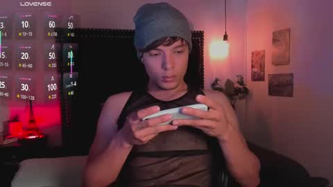 Kael Owens online show from 10, 2, 2025