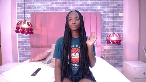 Snapshot of kaiadebayo chatting on 4, 12, 2024 Angie online show from 4, 12, 2024