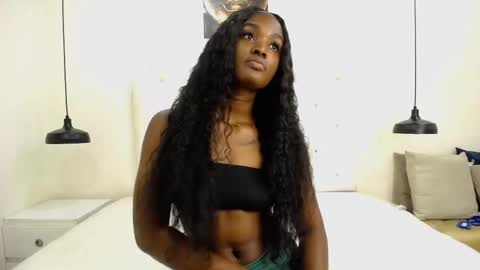 Snapshot of kaiadebayo chatting on 21, 2, 2025 Angie online show from 21, 2, 2025