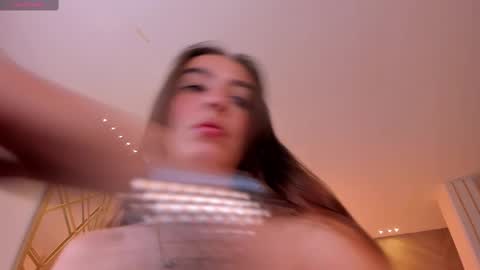 Kaia Ferreira online show from 17, 2, 2025