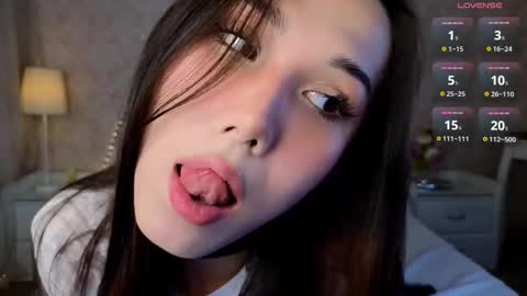 Kaia Monday Thursday FridaySaturdaySunday online show from 25, 10, 2025