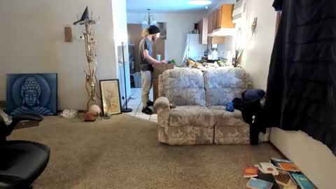 Kaiku77 online show from 5, 12, 2025