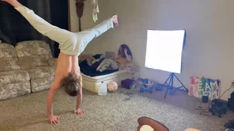 Kaiku77 online show from 20, 2, 2026