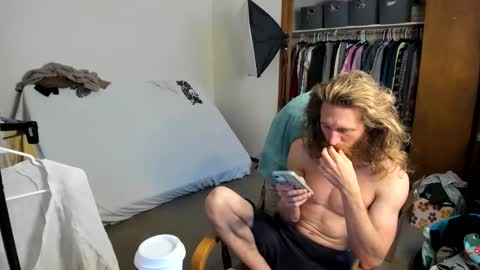 Snapshot of kaiku77 chatting on 17, 5, 2026 Kaiku77 online show from 17, 5, 2026