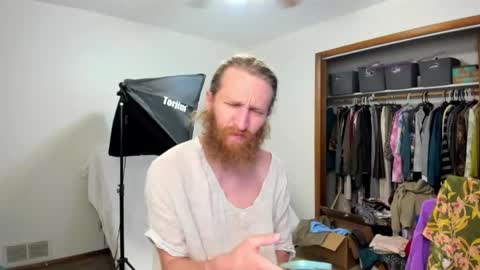 Snapshot of kaiku77 chatting on 2, 6, 2026 Kaiku77 online show from 2, 6, 2026