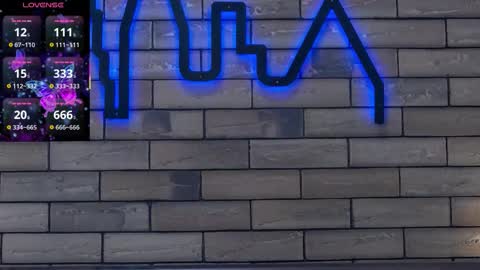 Kaila Lewis online show from 19, 9, 2025