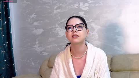 Snapshot of kailalewis chatting on 30, 4, 2026 Kaila Lewis online show from 30, 4, 2026