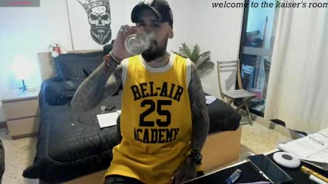 Snapshot of kaiser679 chatting on 21, 2, 2025 kaiser679 online show from 21, 2, 2025