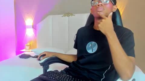 Snapshot of kaisonrouse chatting on 27, 2, 2026 kaisonrouse online show from 27, 2, 2026