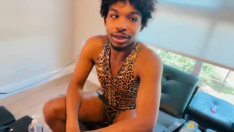 Snapshot of kaitemptation chatting on 2, 6, 2026 Malakai Kai or Ky online show from 2, 6, 2026