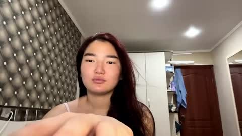 Snapshot of kalalinet chatting on 29, 6, 2026 Sakura online show from 29, 6, 2026