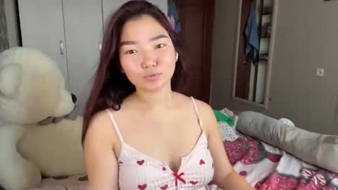 Snapshot of kalalinet chatting on 28, 7, 2026 Sakura online show from 28, 7, 2026