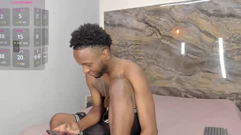 Snapshot of kaleb_violeta chatting on 15, 11, 2025 Kaleb Violet online show from 15, 11, 2025