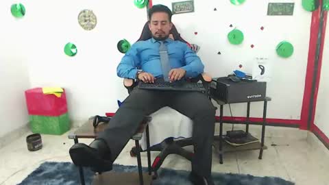 Snapshot of kalethbigdick88 chatting on 5, 7, 2026 Kaleth online show from 5, 7, 2026