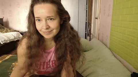 Snapshot of kameliy666 chatting on 4, 3, 2025 Kameliy666 online show from 4, 3, 2025