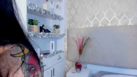 Snapshot of kamilabetancourt chatting on 27, 11, 2025 Kamila Betancourt online show from 27, 11, 2025