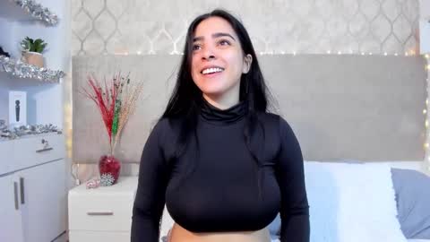 Snapshot of kamilabetancourt chatting on 3, 12, 2025 Kamila Betancourt online show from 3, 12, 2025