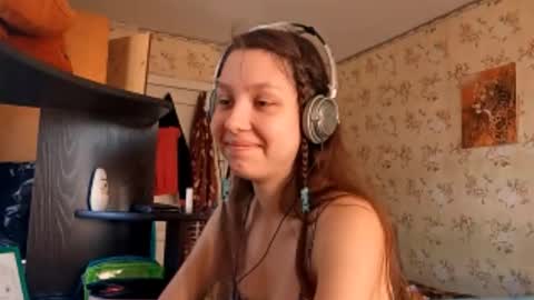 Mari  Simmons online show from 1, 10, 2025