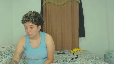 Snapshot of kammy_cami chatting on 25, 5, 2026 kammy y camila online show from 25, 5, 2026